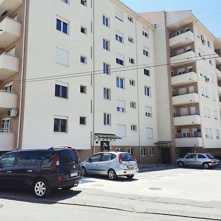 Apartman Vukota 2 Pirot Zewnętrze zdjęcie